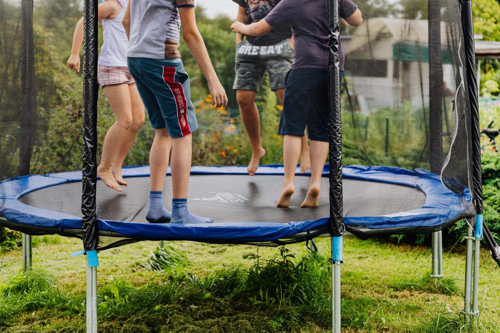 trampoline jardin